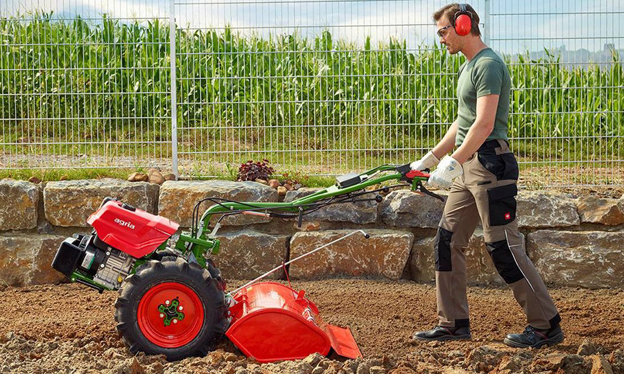 Бензиновий мотоблок